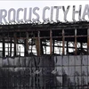 Trung tâm Crocus City Hall ở ngoại ô Moskva, Nga cháy rụi sau vụ tấn công khủng bố, ngày 26/3/2024. (Ảnh: AFP/TTXVN)