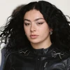 Nữ ca sỹ người Anh Charli XCX. (Nguồn: BBC)