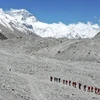 Giới chức thể thao Trung Quốc đã hủy mọi hoạt động leo núi Everest. (Nguồn: apnews.com)