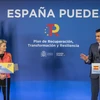 Chủ tịch Ủy ban châu Âu Ursula von der Leyen (trái) và Thủ tướng Tây Ban Nha Pedro Sanchez phát biểu tại Alcobendas, ngoại ô Madrid vào ngày 16/6/2021. (Nguồn: theglobalandmail.com)