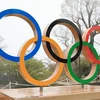 Biểu tượng Olympic tại thủ đô Tokyo, Nhật Bản. (Ảnh: THX/TTXVN)