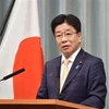 Chánh văn phòng Nội các Nhật Bản Kato Katsunobu phát biểu tại một cuộc họp báo ở Tokyo ngày 16/9/2020. (Ảnh: AFP/TTXVN)