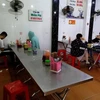 [Video] Mừng-lo Hà Nội mở cửa trở lại dịch vụ hàng quán