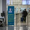 Một điểm kiểm tra y tế tại sân bay Incheon ở Seoul (Hàn Quốc), ngày 29/12/2020. (Ảnh: AFP/TTXVN)