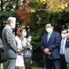 Thủ tướng Phạm Minh Chính thăm vườn truyền thống của Nhật Bản, sáng 23/11/2021. (Ảnh: Dương Giang/TTXVN)