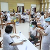 Tiêm vaccine phòng COVID-19 cho người dân tại Bệnh viện Đa khoa tỉnh Lạng Sơn. (Ảnh: Anh Tuấn/TTXVN)
