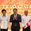 Trao thưởng Giải báo chí về xây dựng Đảng tỉnh Khánh Hòa năm 2021, ngày 14/1/2022. (Ảnh: Tiên Minh/TTXVN)
