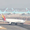 Máy bay của các hãng hàng không Korean Air và Asiana Airlines tại sân bay quốc tế Incheon, phía tây thủ đô Seoul (Hàn Quốc), ngày 9/2/2022. (Ảnh: Yonhap/TTXVN)