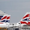 Máy bay của Hãng hàng không British Airways tại sân bay Heathrow ở London (Anh) ngày 8/6/2020. (Ảnh: AFP/TTXVN)