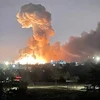 Khói lửa bốc lên từ một vụ nổ ở thủ đô Kiev (Ukraine) ngày 24/2/2022. (Ảnh: Ukrainian President’s Office/TTXVN)