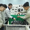 Đào tạo nghề công nghệ ôtô tại Trường Cao đẳng Nghề Lạng Sơn. (Ảnh: Anh Tuấn/TTXVN)