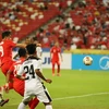 Tiền đạo số 9 Ikhsan Fandi của Singapore trong một pha tấn công khung thành đội tuyển Timor Leste, trong trận đấu tại AFF Suzuki Cup 2020, hồi tháng 12/2021. (Ảnh: Thế Vũ/TTXVN)