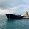 Tàu chở dầu của Iran neo tại cơ sở khai thác dầu El Palito ở Puerto Cabello (Venezuela), ngày 25/5/2020. (Ảnh: AFP/TTXVN)