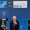 Phó Tổng Thư ký NATO Mircea Geoan phát biểu tại cuộc họp báo trong khuôn khổ cuộc họp không chính thức Ngoại trưởng các nước thành viên NATO ở Berlin (Đức), ngày 15/5/2022. (Ảnh: AFP/TTXVN). (Ảnh: AFP/TTXVN)