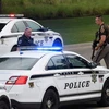 Cảnh sát điều tra hiện trường một vụ xả súng ở Tulsa, bang Oklahoma (Mỹ), ngày 1/6/2022. (Ảnh: Reuters/TTXVN