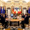 Tổng thống Pháp Emmanuel Macron ngày 16/6/2022 cho biết bốn lãnh đạo Liên minh châu Âu (EU) đang có mặt tại thủ đô Kiev của Ukraine ủng hộ ý tưởng "ngay lập tức" trao quy chế ứng cử viên EU cho Ukraine. 
