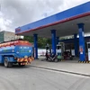 Một cửa hàng kinh doanh xăng dầu ở Quảng Ngãi. (Ảnh: Lê Ngọc Phước/TTXVN)