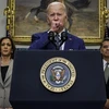 Tổng thống Mỹ Joe Biden có dấu hiệu bị ho trong lúc phát biểu sau khi ký một sắc lệnh tại Nhà Trắng ở Washington D.C., ngày 7/7/2022. (Ảnh: AFP/TTXVN)