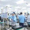 Hoạt động sản xuất tại Công ty TNHH Sunny Opotech Việt Nam tại Khu công nghiệp Yên Bình (Thái Nguyên). (Ảnh: Hoàng Nguyên/TTXVN)