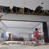 Một ngôi nhà bị hư hại sau trận động đất ở Pandeglang (Indonesia), ngày 15/1/2022. (Ảnh: AFP/TTXVN)