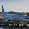 Máy bay của Hãng hàng không Mỹ American Airlines hạ cánh xuống sân bay quốc tế Jose Marti ở Havana (Cuba). (Ảnh: AFP/TTXVN)