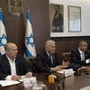 Thủ tướng Israel Yair Lapid phát biểu tại cuộc họp nội các ở Jerusalem, ngày 2/10/2022. (Ảnh: AFP/TTXVN)