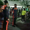 Nhân viên cứu hộ kiểm tra bệnh viện Mariano Marcos Memorial ở thành phố Batac, Ilocos Norte ngày 25/10/2022, sau khi trận động đất có độ lớn 6,4 làm rung chuyển miền bắc Philippines. (Nguồn: aljazeera.com)