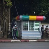 Lực lượng an ninh gác trên đường phố tại Yangon (Myanmar), ngày 19/7/2022. (Ảnh: AFP/TTXVN)