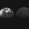 Hình ảnh Trái Đất (trái) và Mặt Trăng được chụp bởi một camera trên tàu Danuri của Hàn Quốc vào ngày 28/11/2022, do Bộ Khoa học và Công nghệ Thông tin-Truyền thông nước này cung cấp. (Nguồn: Yonhap)
