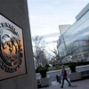 Biểu tượng IMF tại Washington, D.C. (Mỹ). (Ảnh: AFP/TTXVN)