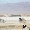 Lực lượng an ninh Pakistan tuần tra tại khu vực Chaman, giáp giới với Afghanistan ngày 24/2/2022. (Ảnh: AFP/TTXVN)