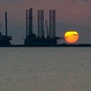 Giàn khoan dầu ngoài khơi South Belridge ở Port Fourchon, Louisiana (Mỹ). (Ảnh: AFP/TTXVN)