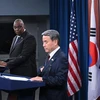 Bộ trưởng Quốc phòng Hàn Quốc Lee Jong-sup (phải) và Bộ trưởng Quốc phòng Mỹ Lloyd Austin trong cuộc họp báo chung tại Washington D.C., ngày 3/11/2022. (Ảnh: AFP/TTXVN)
