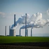 Khí thải phát ra từ một nhà máy nhiệt điện ở Bulgaria ngày 29/10/2021. Ảnh: AFP/TTXVN