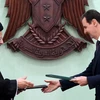 Tổng thống Iran Ebrahim Raisi (trái) và Tổng thống Syria Bashar al-Assad ra tuyên bố chung, ngày 5/5/2023. (Nguồn: CGTN)