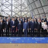 Chủ tịch Hội đồng châu Âu Charles Michel (giữa, hàng đầu) chụp ảnh cùng các đại biểu tại Hội nghị cấp cao Liên minh châu Âu-Tây Balkans, ở Brussels (Bỉ) ngày 23/6/2022. (Ảnh: AFP/TTXVN)