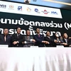 Quang cảnh lễ ký Biên bản ghi nhớ về thể thức thành lập chính phủ mới giữa đảng Tiến bước (MFP) và bảy chính đảng khác của Thái Lan, tại Bangkok ngày 22/5/2023. (Ảnh: AFP/TTXVN)