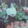 Bị cáo Nguyễn Phương Hằng tại phiên tòa sáng 21/9. (Ảnh chụp qua màn hình)