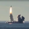 Tàu ngầm hạt nhân Yury Dolgoruky của Nga bắn thử tên lửa Bulava từ Biển Trắng vào ngày 22/5/2018. (Nguồn: Aljazeera/Ảnh chụp màn hình)