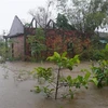 Nhiều xã vùng trũng của huyện Hải Lăng (Quảng Trị) ngập sâu trong nước trong vài ngày qua. (Ảnh: Thanh Thủy/TTXVN)