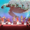 Đoàn Nghệ thuật đến từ Việt Nam biểu diễn tại đêm Bế mạc Lễ hội Nghệ thuật Biểu diễn Quốc tế lần thứ nhất năm 2023. (Ảnh: Nguyễn Thanh/TTXVN)