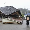Một ngôi nhà đổ sập sau động đất tại tỉnh Ishikawa, Nhật Bản, ngày 3/1/2024. (Ảnh: Kyodo/TTXVN)