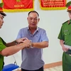 Nguyễn Văn Nguyên bị khởi tố và bắt tạm giam về tội lừa đảo và chiếm đoạt tài sản. (Nguồn: Báo Pháp luật Thành phố Hồ Chí Minh)