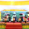 Các liền anh, liền chị hát Dân ca Quan họ Bắc Ninh tại Lễ hội tổng Dâu, ngày 13/5/2024. (Ảnh: Thanh Thương/TTXVN)
