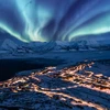 Cực quang kỳ lạ trên bầu trời Bắc Cực hồi cuối năm 2022. (Nguồn: Getty Images/National Geographic)