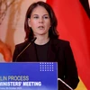 Ngoại trưởng Đức Annalena Baerbock phát biểu tại một cuộc họp báo ở Albania hồi năm ngoái. (Ảnh: AFP/TTXVN)