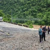 Các phương tiện mắc kẹt trên đường cao tốc sau trận lở đất tại huyện Chitwan (Nepal), ngày 12/7/2024. (Ảnh: THX/TTXVN)