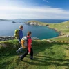 Đi bộ ở Dingle (Ireland). (Nguồn: National Geographic)