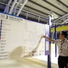 Bản đồ tuyến metro số 1 Bến Thành-Suối Tiên trong ga An Phú. (Ảnh: Hồng Đạt/TTXVN)