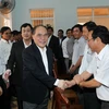Chủ tịch Quốc hội Nguyễn Sinh Hùng làm việc tại Bình Định 